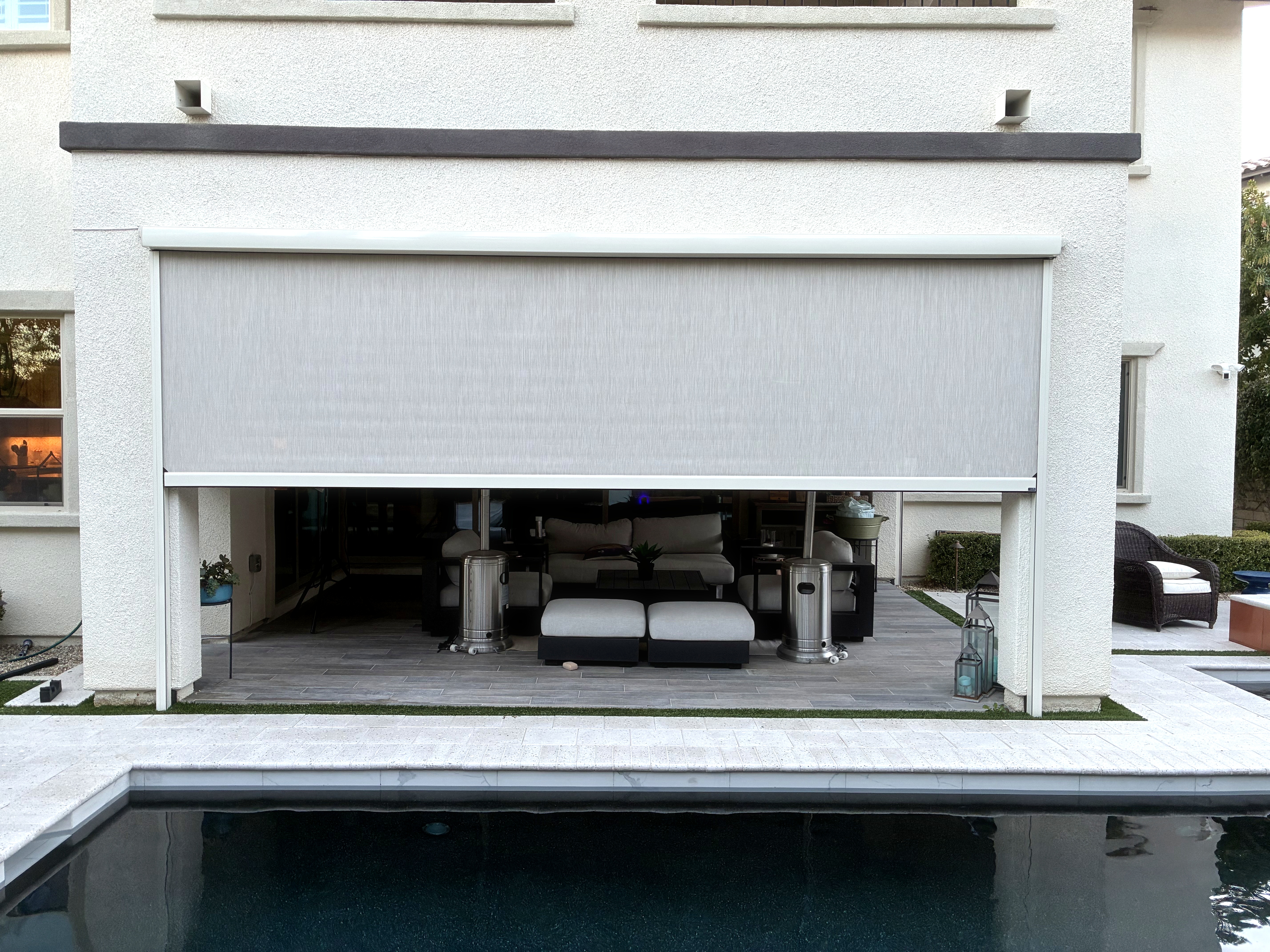 Motorized retractable screen system — La Costa Shade manufacturer