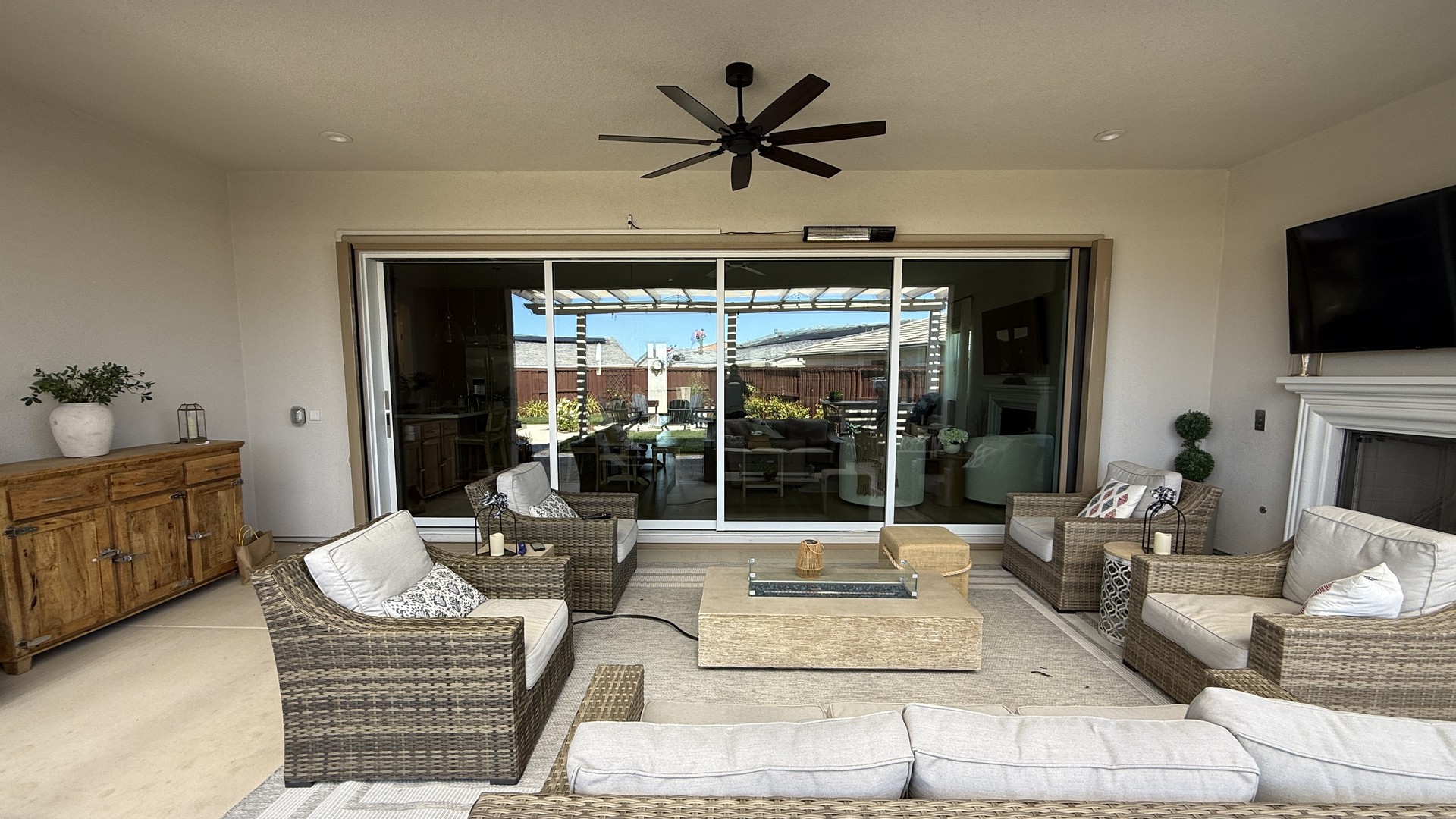 PowerDoor motorized horizontal sliding screen door — La Costa Shade